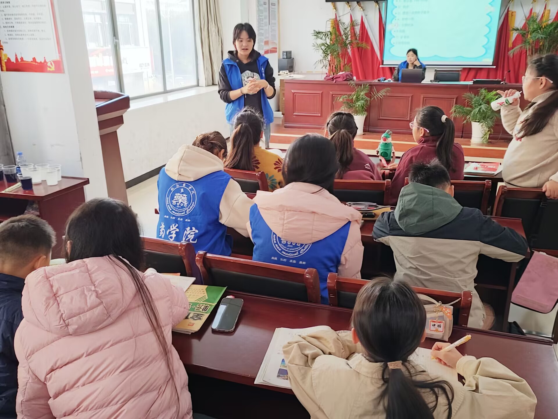 活动现场(一) 活动现场(一)